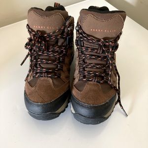 Perry Ellis Kids waterproof hiking boots size 3
